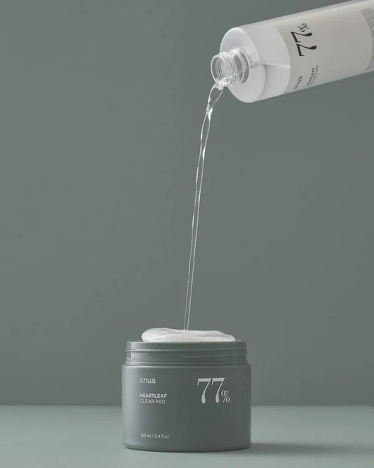 Anua Heartleaf 77 Clear Pad 70 sheets packaging front view for pore care and gentle exfoliation.