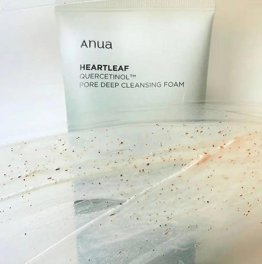 Texture of ANUA Heartleaf Quercetinol Cleansing Foam – rich and creamy
