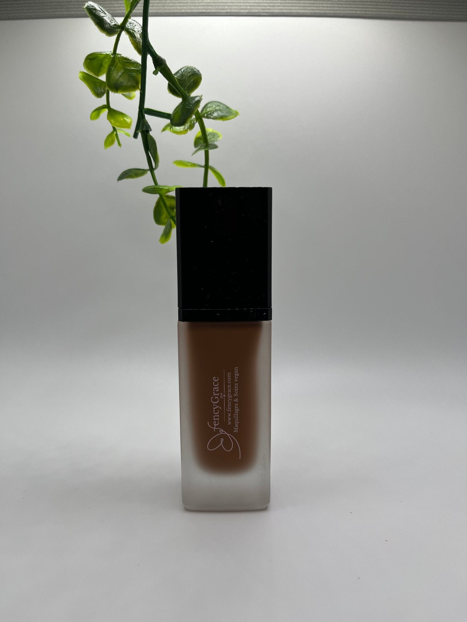 Fond de teint vegan hydratant FencyGrace - Miriam 101 Fond de teint vegan hydratant FencyGrace - Miriam 101