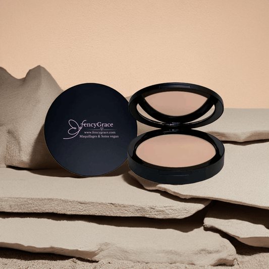 Poudre Compacte FencyGrace – Végan et Naturelle
 - Jael 101
