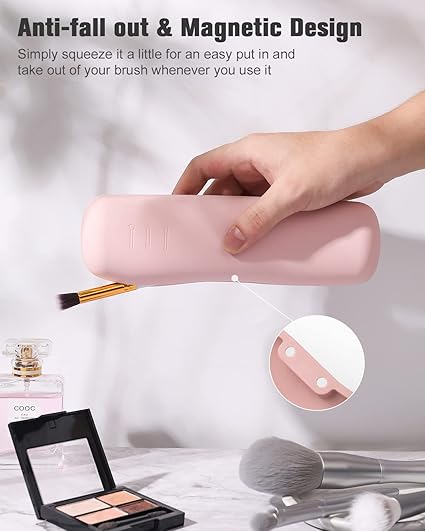 Travel Make Up Brush Holder Silicon (Pink x 1pc) *with minimum purchase of $250 & above (nett purchase exclude tax.)