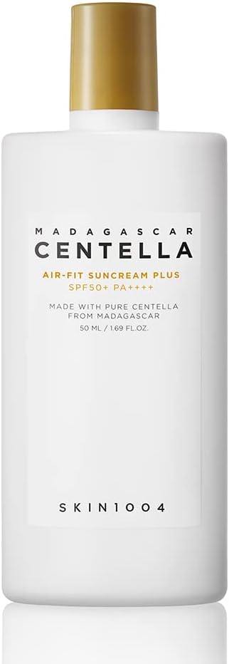 The subtle beige tint of the Centella Air-Fit Suncream Plus adapts to skin tone.