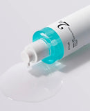 Natural ingredients in Anua toner, including Betaine Salicylate (BHA) and Houttuynia Cordata.