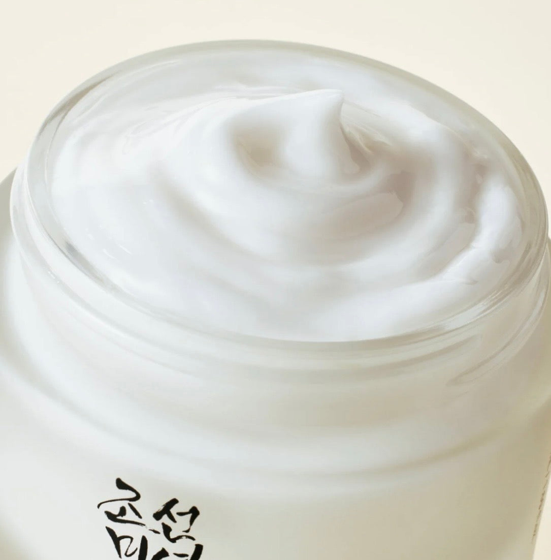 Beauty of Joseon day and night duo featuring the white tube of Relief Sun Rice Probiotics SPF and gold jar of Dynasty Cream.