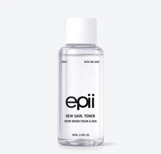 Close-up of the lightweight watery gel texture of epii skin toner snow mushroom & pha.