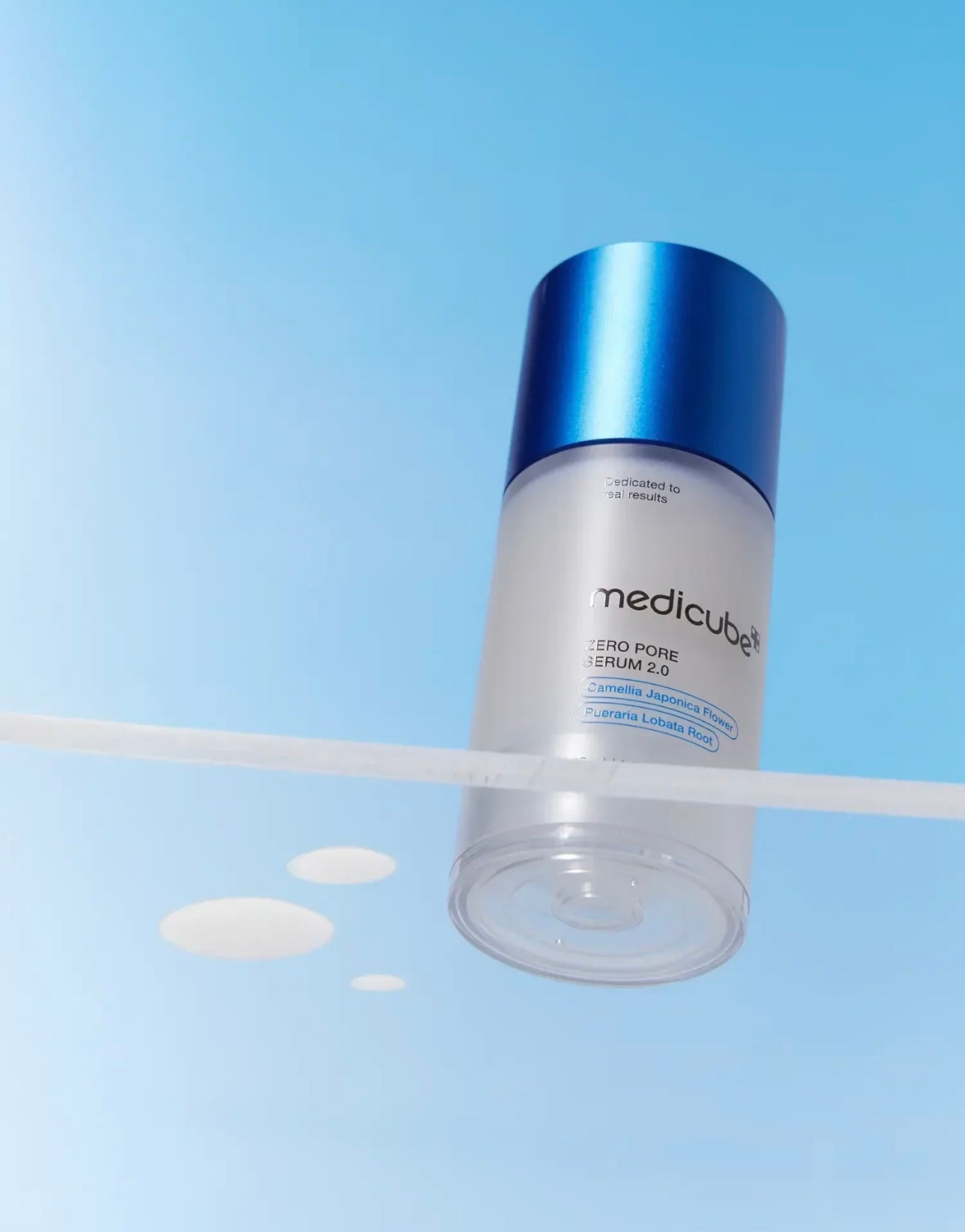 Medicube Zero Pore Serum 2.0 37ml bottle front view for tightening pores and controlling sebum.