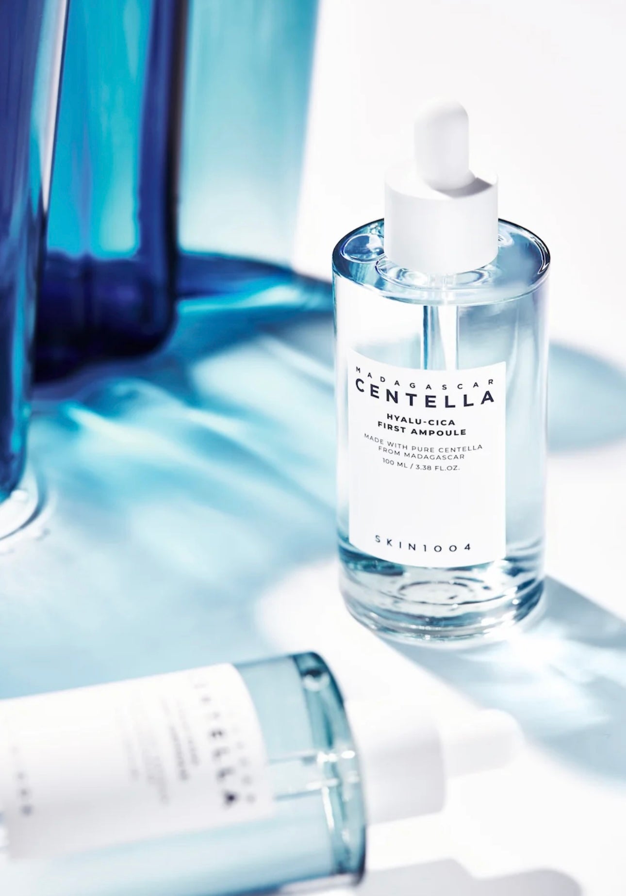 SKIN1004 Madagascar Centella Hyalu-Cica First Ampoule 100ml bottle front view on white background